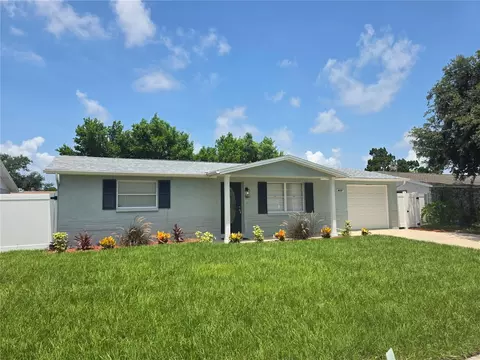 9315 Saint Regis Ln, Port Richey, FL 34668