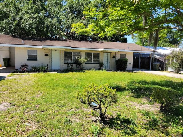 2103 Jobbins Dr, Leesburg, FL 34748