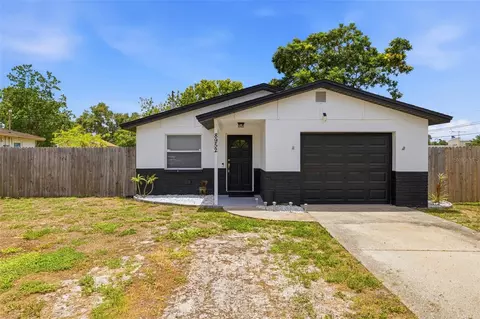 8952 Narcissus Ave, Seminole, FL 33777