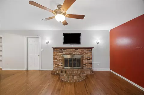 Living - 2969 Forest Cir, Seffner, FL 33584 photo 4 of 7
