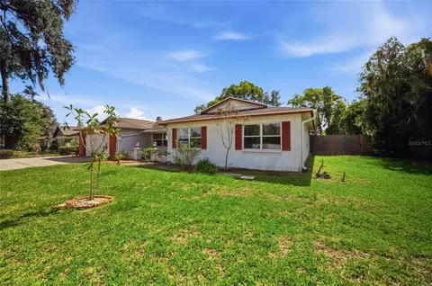 Exterior - 2969 Forest Cir, Seffner, FL 33584 photo 3 of 9