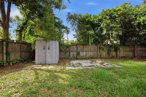Exterior - 2969 Forest Cir, Seffner, FL 33584 photo 9 of 9