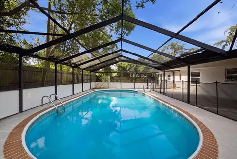 Exterior - 2969 Forest Cir, Seffner, FL 33584 photo 6 of 9