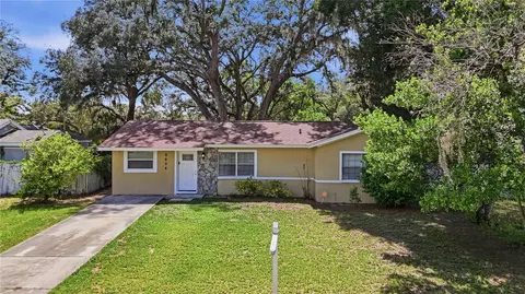 9804 N Elmer St, Tampa, FL 33612