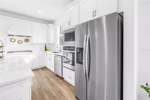 Kitchen - 9442 Ballaster Pointe, Parrish, FL 34219 photo 7 of 7