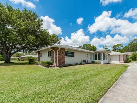 1009 Queen Anne Dr #B, Palm Harbor, FL 34684