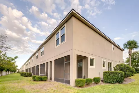 Exterior - 11670 Cambium Crown Dr, Riverview, FL 33569 photo 7 of 10