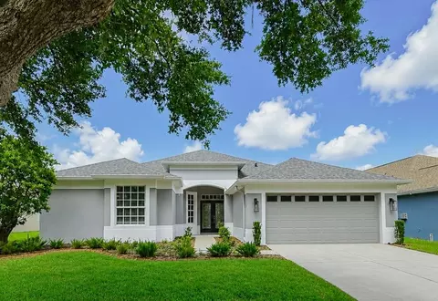 5849 Heronrise Crescent Dr, Lithia, FL 33547