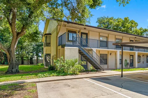 11511 113th St #10A, Seminole, FL 33778
