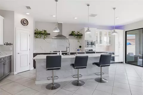 Kitchen - 9731 Ivory Dr, Ruskin, FL 33573 photo 1 of 4