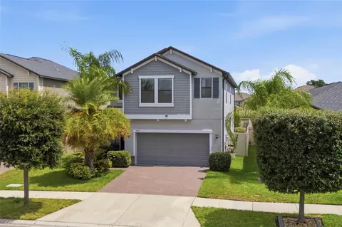 Exterior - 9731 Ivory Dr, Ruskin, FL 33573 photo 2 of 11