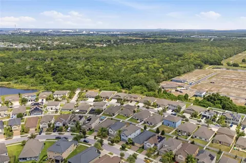 View/Area - 9731 Ivory Dr, Ruskin, FL 33573 photo 8 of 9