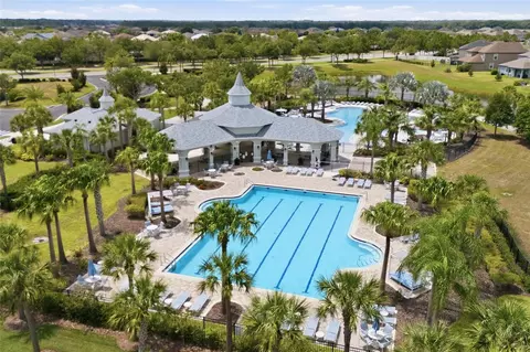 Exterior - 9731 Ivory Dr, Ruskin, FL 33573 photo 10 of 11