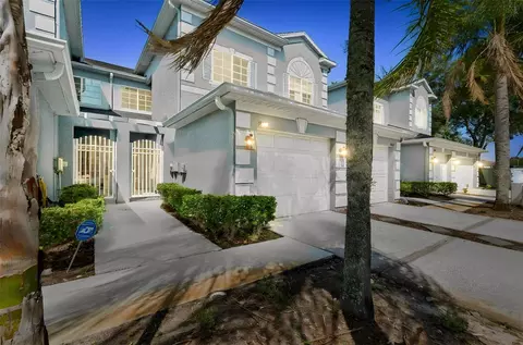 18107 Nassau Point Dr, Tampa, FL 33647