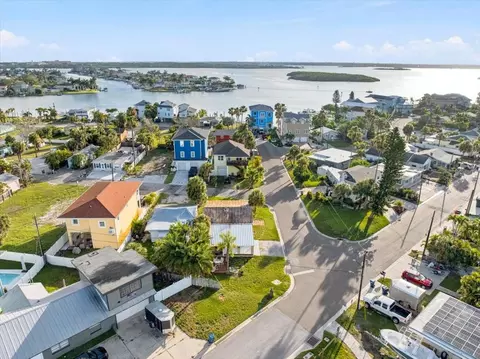 View/Area - 13104 4th St E, Madeira Beach, FL 33708 photo 12 of 21