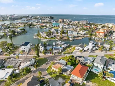 View/Area - 13104 4th St E, Madeira Beach, FL 33708 photo 7 of 21