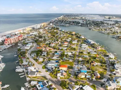 View/Area - 13104 4th St E, Madeira Beach, FL 33708 photo 6 of 21