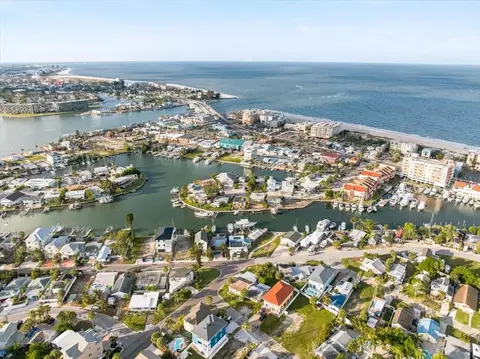 View/Area - 13104 4th St E, Madeira Beach, FL 33708 photo 8 of 21