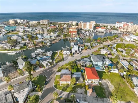 View/Area - 13104 4th St E, Madeira Beach, FL 33708 photo 3 of 21