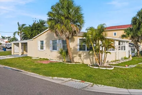 Exterior - 13104 4th St E, Madeira Beach, FL 33708 photo 3 of 5