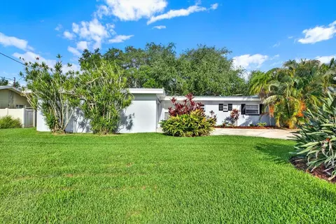 4496 13th Ln NE, Saint Petersburg, FL 33703