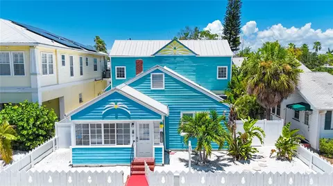 105 21st Ave, Saint Pete Beach, FL 33706