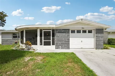 2049 Maureen Dr, Holiday, FL 34690