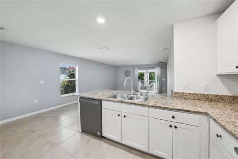 Kitchen - 11453 Stone Pine St, Riverview, FL 33569 photo 2 of 2