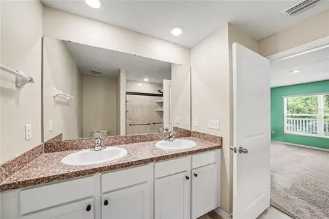 Bath - 11453 Stone Pine St, Riverview, FL 33569 photo 1 of 2