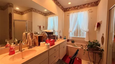 Bath - 3671 E Arbor Lakes Dr, Hernando, FL 34442 photo 2 of 3