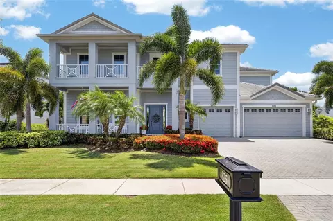 825 Manns Harbor Dr, Apollo Beach, FL 33572