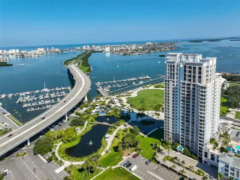 331 Cleveland St #702, Clearwater, FL 33755
