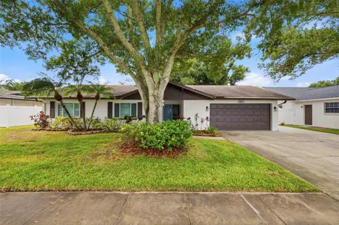 1931 Arvis Cir E, Clearwater, FL 33764