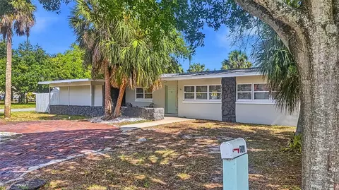 6400 Pelican Dr S, Saint Petersburg, FL 33707