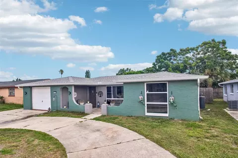 7405 Westcott Dr, Port Richey, FL 34668