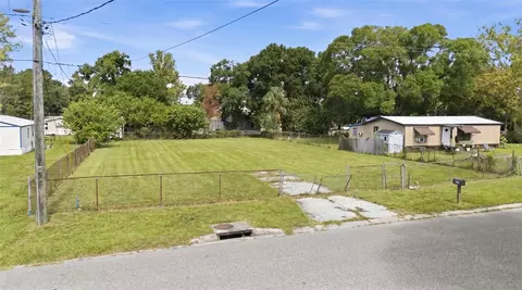 5013 Dacca Dr, Tampa, FL 33619