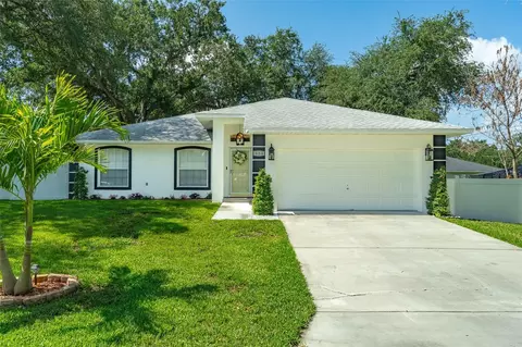 930 Hicks Rd, Lakeland, FL 33813