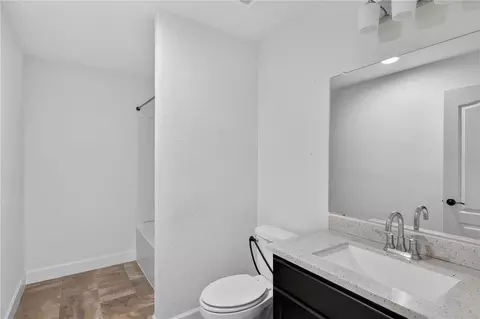 Bath - 5236 Sue Dr, Sebring, FL 33872 photo 2 of 3