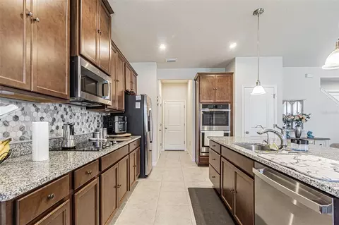 Kitchen - 11904 Thorncrest Dr, Spring Hill, FL 34610 photo 2 of 5