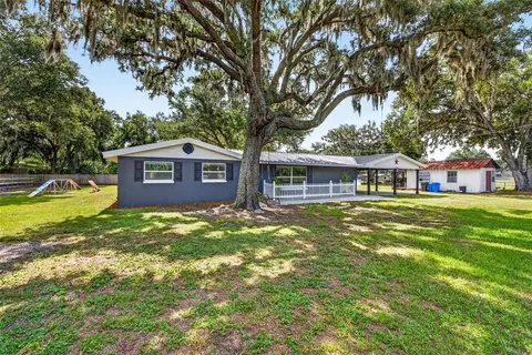 5702 Tindale Rd, Plant City, FL 33565