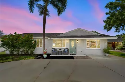 8891 85th St, Seminole, FL 33777