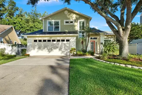 17613 Esprit Dr, Tampa, FL 33647