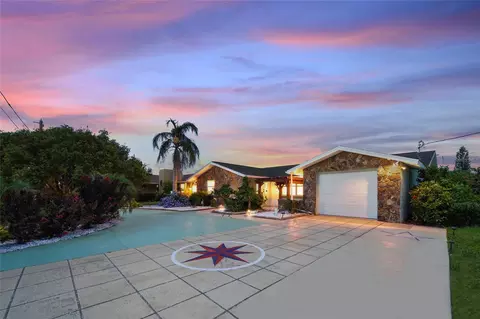 8542 Betty St, Port Richey, FL 34668