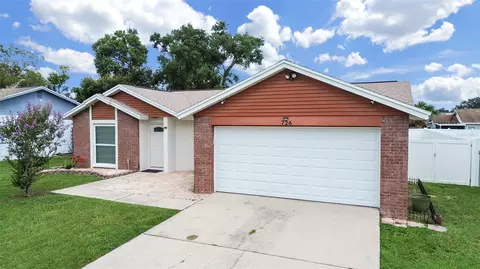 Exterior - 726 Stillview Cir, Brandon, FL 33510 photo 1 of 10