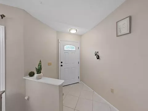 Entry Way - 726 Stillview Cir, Brandon, FL 33510 photo 1 of 3