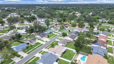 View/Area - 726 Stillview Cir, Brandon, FL 33510 photo 8 of 13