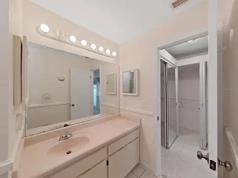 Bath - 726 Stillview Cir, Brandon, FL 33510 photo 3 of 5