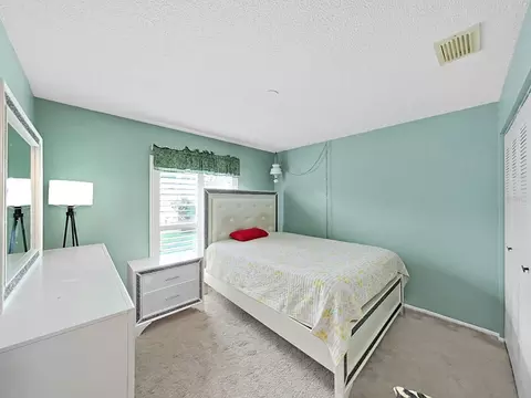 Bedroom - 726 Stillview Cir, Brandon, FL 33510 photo 1 of 7