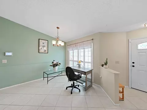 Entry Way - 726 Stillview Cir, Brandon, FL 33510 photo 2 of 3