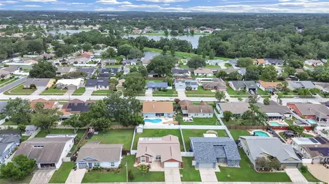 View/Area - 726 Stillview Cir, Brandon, FL 33510 photo 2 of 13